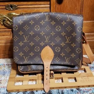 Louis vuitton cartouchiere GM